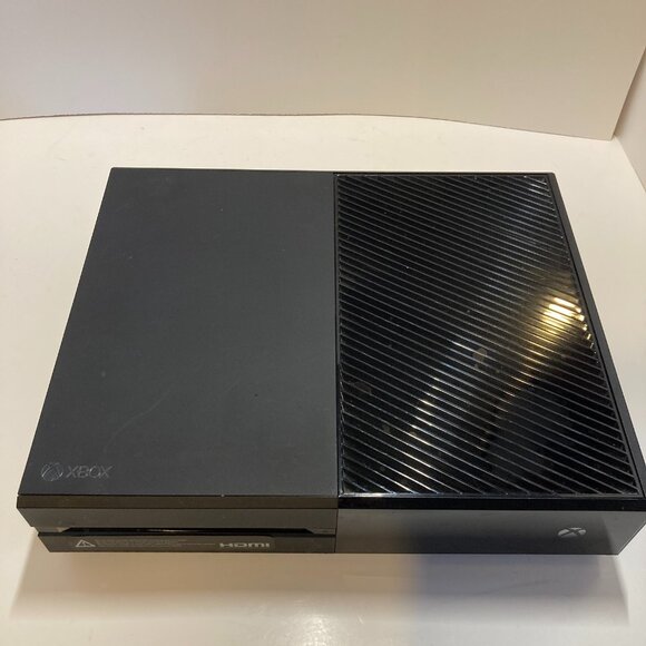 Microsoft Xbox One 1540 Black Console Bundle Tested Working W/ Controller - Picture 10 of 16